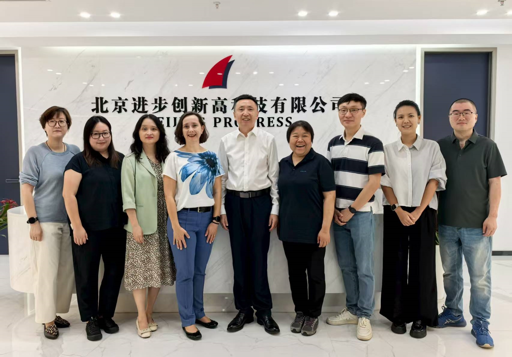 西门子DI集团运动控制事业部物流负责人Tanja Kispert女士一行到访必赢242net官网公司